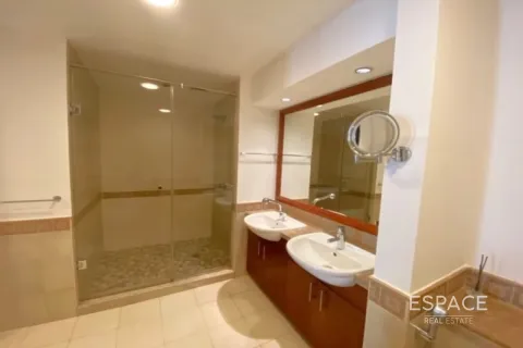 Appartement te huur in Palm Jumeirah, Dubai, VAE 2 slaapkamers, 168 vr.m., nr 661283 - foto 15