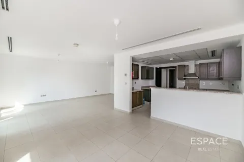 Townhouse di Jumeirah Village Triangle, Dubai, UEA 3 kamar tidur, 240 m2 nomor 661280 - foto 3