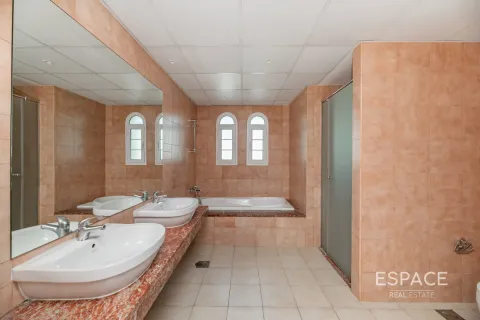 Townhouse di Jumeirah Village Triangle, Dubai, UEA 3 kamar tidur, 240 m2 nomor 661280 - foto 14