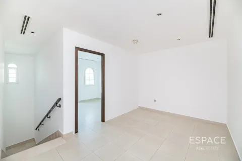Townhouse di Jumeirah Village Triangle, Dubai, UEA 3 kamar tidur, 240 m2 nomor 661280 - foto 10