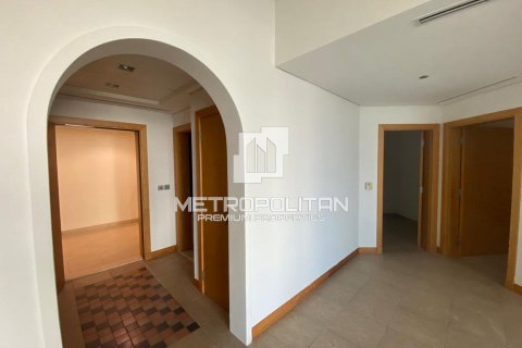 Palm Jumeirah, Dubai, UAE의 임대용 아파트 침실 2개, 147제곱미터 번호 664680 - 사진 2