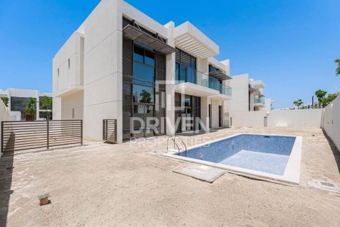 Huvila Mohammed Bin Rashid City, Dubai, Arabiemiraatit 5 makuuhuonetta, 635 m2 № 682827 - kuva 3