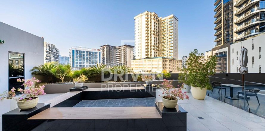 Apartment in Arjan, Dubai, UAE 2 bedrooms, 121 sq.m. № 682829