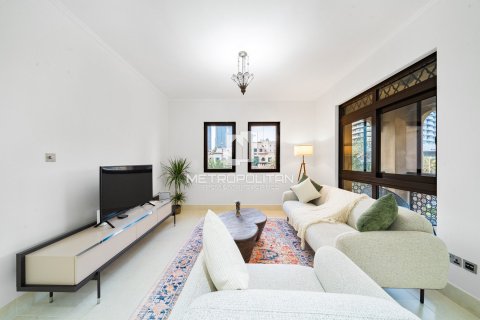 Apartment in Old Town, Dubai, UAE 2 bedrooms, 141 sq.m. № 665049 - photo 4