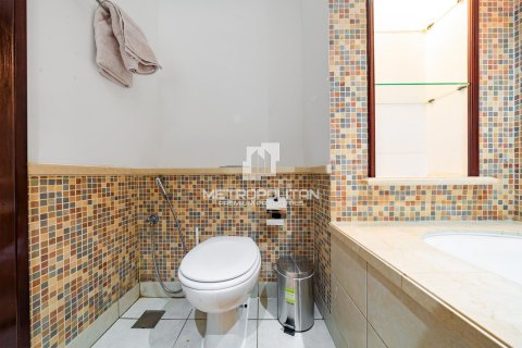 Apartment in Old Town, Dubai, UAE 2 bedrooms, 141 sq.m. № 665049 - photo 26