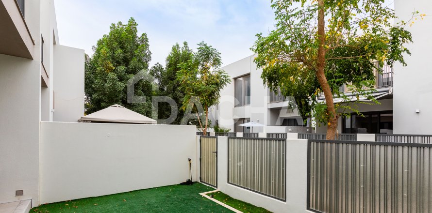 Kamienica w Tilal Al Ghaf, Dubai, ZEA 3 sypialnie, 199 mkw. nr 714696