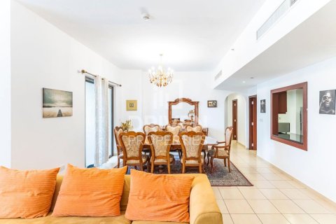 Apartamento para arrendamento em Jumeirah Beach Residence, Dubai, EAU 3 quartos, 168 m2 № 655465 - foto 4