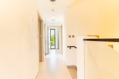 Townhouse in Dubai, UAE 4 bedrooms, 246 sq.m. № 734460 - photo 12