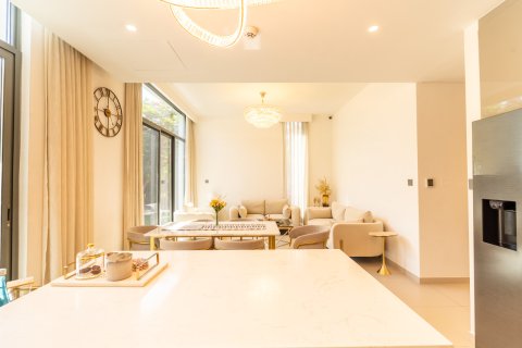 Townhouse in Dubai, UAE 4 bedrooms, 246 sq.m. № 734460 - photo 4