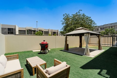 Kuća u nizu u DAMAC Hills (Akoya by DAMAC), Dubai, UAE 3 spavaćih soba, 152 m2 Br. 734456 - fotografija 2