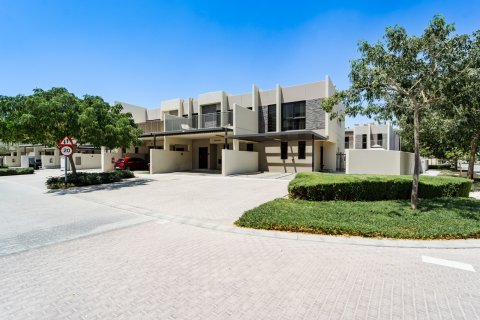 Kuća u nizu u DAMAC Hills (Akoya by DAMAC), Dubai, UAE 3 spavaćih soba, 152 m2 Br. 734456 - fotografija 3