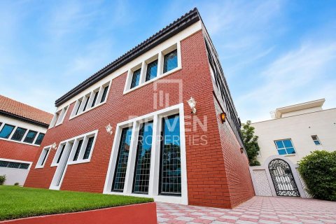 Vila u gradu Al Safa, Dubai, UAE 4 spavaće sobe, 2787.09 m2 Br. 759644 - Slika 11