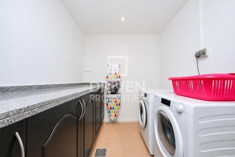 Vila u gradu Al Safa, Dubai, UAE 4 spavaće sobe, 2787.09 m2 Br. 759644 - Slika 7