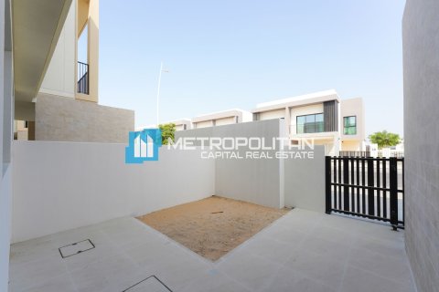 Yas Island, Abu Dhabi, UAE의 임대용 타운하우스 침실 3개, 390제곱미터 번호 651987 - 사진 8
