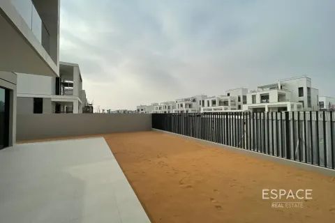 Kamienica do wynajęcia w Arabian Ranches 3, Dubai, ZEA 4 sypialnie, 384 mkw., nr 661155 - zdjęcie 7