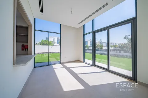 Townhouse in Al Furjan, Dubai, UAE 4 bedrooms, 280 sq.m. № 661154 - photo 4