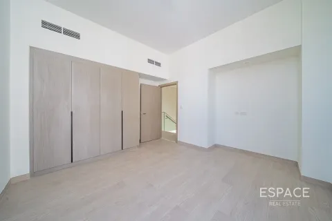 Townhouse in Al Furjan, Dubai, UAE 4 bedrooms, 280 sq.m. № 661154 - photo 10