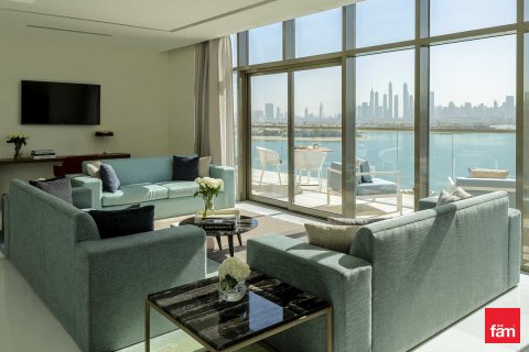 آپارتمان برای اجاره در Palm Jumeirah، Dubai، امارات متحده عربی 3 خوابه ، 325 متر مربع ، شماره 638348 - تصویر 1