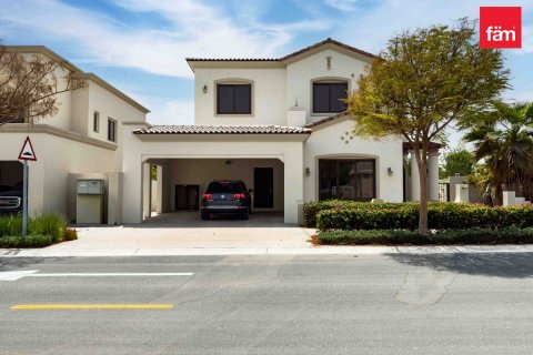 Vilë në Dubai, Emiratet e Bashkuara Arabe 6 dhoma gjumi, 632.3 m2. № 634731 - Foto 4