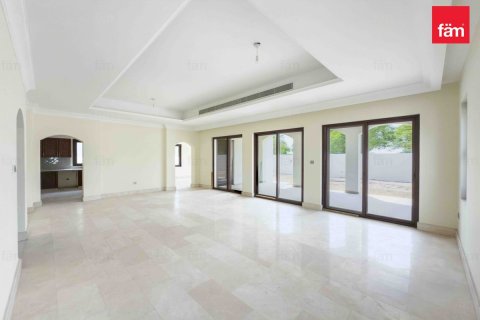 Vilë në Dubai, Emiratet e Bashkuara Arabe 6 dhoma gjumi, 632.3 m2. № 634731 - Foto 5