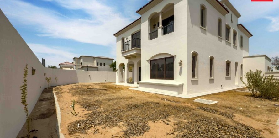 Vilë në Dubai, Emiratet e Bashkuara Arabe 6 dhoma gjumi, 632.3 m2. № 634731