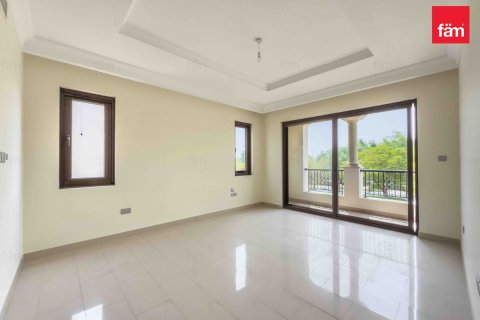 Vilë në Dubai, Emiratet e Bashkuara Arabe 6 dhoma gjumi, 632.3 m2. № 634731 - Foto 2