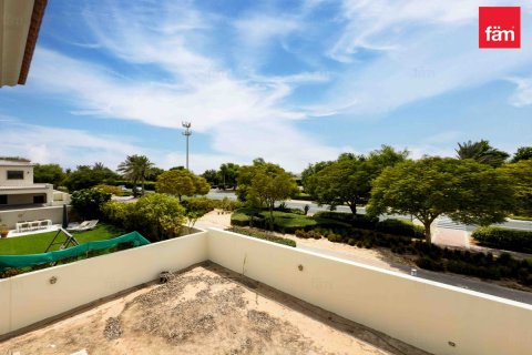 Vilë në Dubai, Emiratet e Bashkuara Arabe 6 dhoma gjumi, 632.3 m2. № 634731 - Foto 30