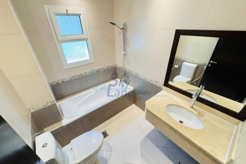 Villa zur Miete in Umm Suqeim, Dubai, VAE 4 Schlafzimmer, 371.6 m2 Nr. 633431 - Foto 25