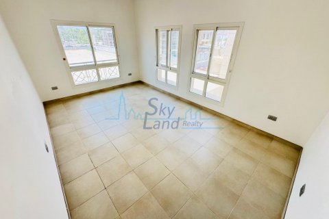Villa zur Miete in Umm Suqeim, Dubai, VAE 4 Schlafzimmer, 371.6 m2 Nr. 633431 - Foto 24