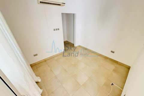 Villa zur Miete in Umm Suqeim, Dubai, VAE 4 Schlafzimmer, 371.6 m2 Nr. 633431 - Foto 15