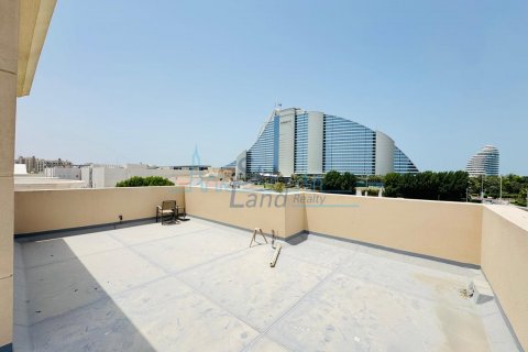Villa zur Miete in Umm Suqeim, Dubai, VAE 4 Schlafzimmer, 371.6 m2 Nr. 633431 - Foto 27