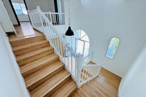 Villa in affitto a Umm Suqeim, Dubai, EAU 4 camere da letto, 325.2 mq. № 633430 - foto 11