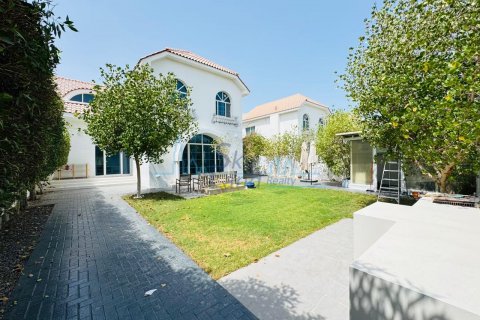 Villa in affitto a Umm Suqeim, Dubai, EAU 4 camere da letto, 325.2 mq. № 633430 - foto 3