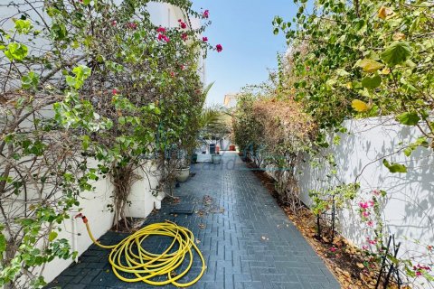 Villa in affitto a Umm Suqeim, Dubai, EAU 4 camere da letto, 325.2 mq. № 633430 - foto 27