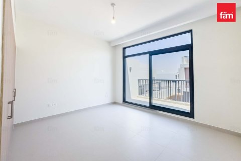Villa in Dubai, UAE 4 bedrooms, 252 sq.m. № 634613 - photo 13
