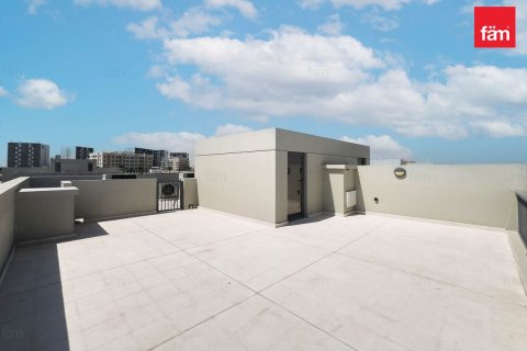 Villa in Dubai, UAE 4 bedrooms, 252 sq.m. № 634613 - photo 22