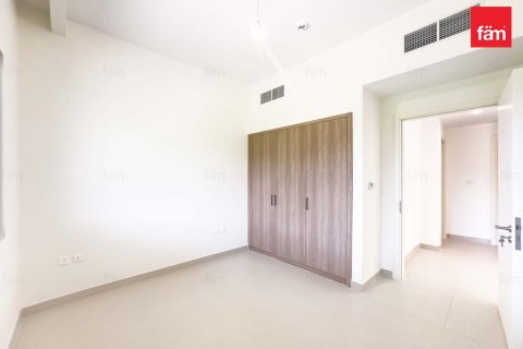 Villa in Dubai, UAE 4 bedrooms, 252 sq.m. № 634613 - photo 6