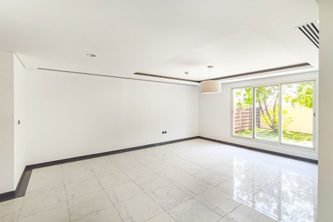 טאונהאוס להשכרה ב Dubai Land, Dubai, איחוד האמירויות  4 חדרי שינה, 286.33 מ"ר, מספר 750081 - תמונה 23