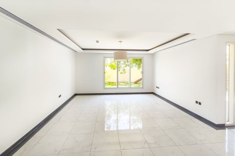 טאונהאוס להשכרה ב Dubai Land, Dubai, איחוד האמירויות  4 חדרי שינה, 286.33 מ"ר, מספר 750081 - תמונה 19
