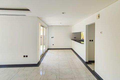 טאונהאוס להשכרה ב Dubai Land, Dubai, איחוד האמירויות  4 חדרי שינה, 286.33 מ"ר, מספר 750081 - תמונה 2