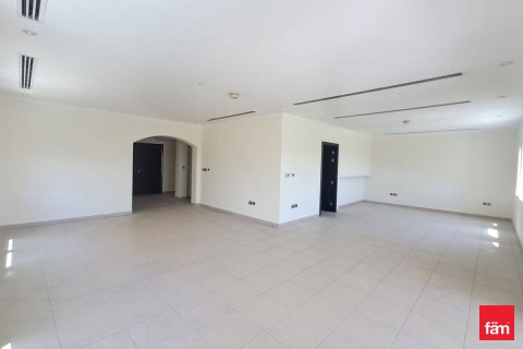 فيلا للإيجار في Jumeirah Park، دبي، الإمارات العربية المتحدة 3 غرفة نوم ، 522.9 متر مربع ، رقم 712894 - صورة 3