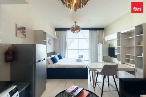 Apartment in Business Bay, Dubai, UAE 37.8 sq.m. № 727351 - photo 2