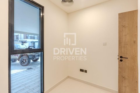 Vilë në Dubai Land, Emiratet e Bashkuara Arabe 3 dhoma gjumi, 281.59 m2. № 746844 - Foto 17