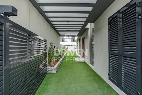Vilë në Dubai Land, Emiratet e Bashkuara Arabe 3 dhoma gjumi, 281.59 m2. № 746844 - Foto 24