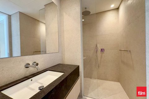 Lägenhet till försäljning i Dubai, UAE 2 sovrum, 143.7 kvm Nr. 685943 - fotografi 11