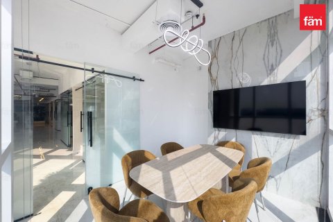 Business Bay, Dubai, संयुक्त अरब अमीरात में कार्यालय, 214.9 वर्ग मीटर, संख्या 685940 - फ़ोटो 13