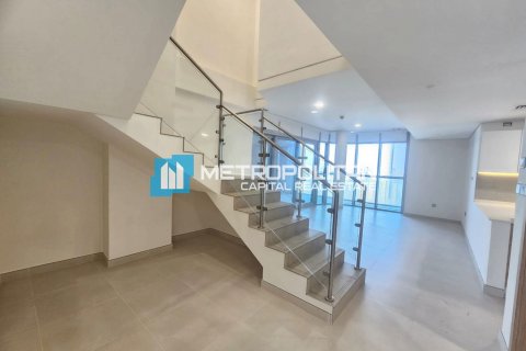 Huoneisto Al Reem Island, Abu Dhabi, Arabiemiraatit 2 makuuhuonetta, 260 m2 № 669548 - kuva 4