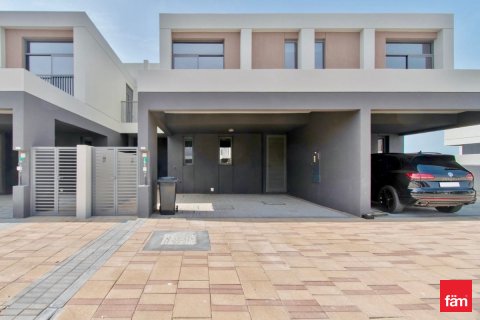 Villa in Dubai, UAE 3 bedrooms, 179.3 sq.m. № 708083