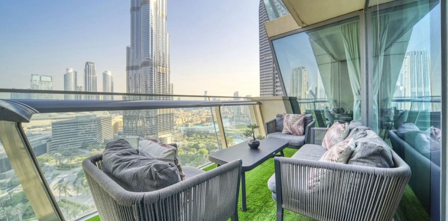 Apartamento en Downtown Dubai (Downtown Burj Dubai), Dubai, EAU 3 dormitorios, 180 m² № 708085