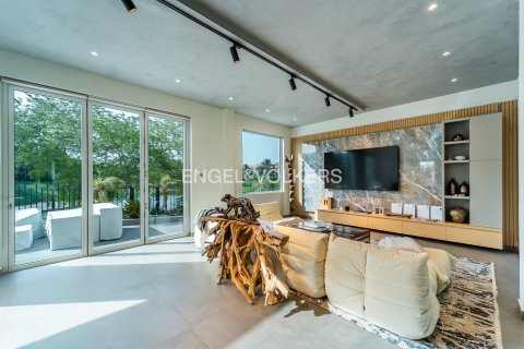 فيلا للبيع في Jumeirah Islands، دبي، الإمارات العربية المتحدة 4 غرفة نوم ، 511 متر مربع ، رقم 696407 - صورة 2
